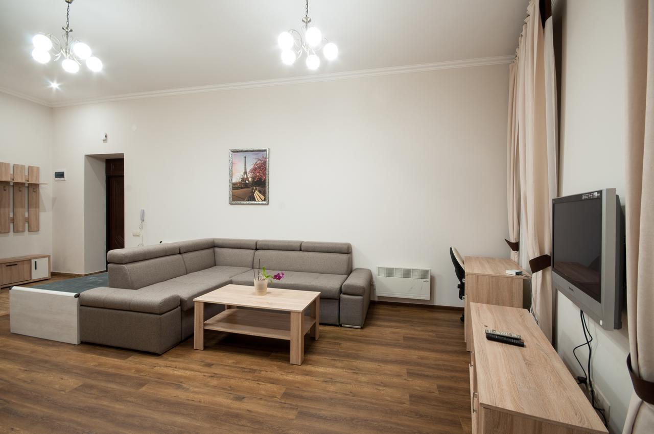 Wonderful Flat On City Center Úzhgorod Exterior foto